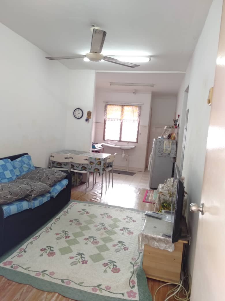Pangsapuri Suakasih Bandar Tun Hussein Onn Cheras - photo 2