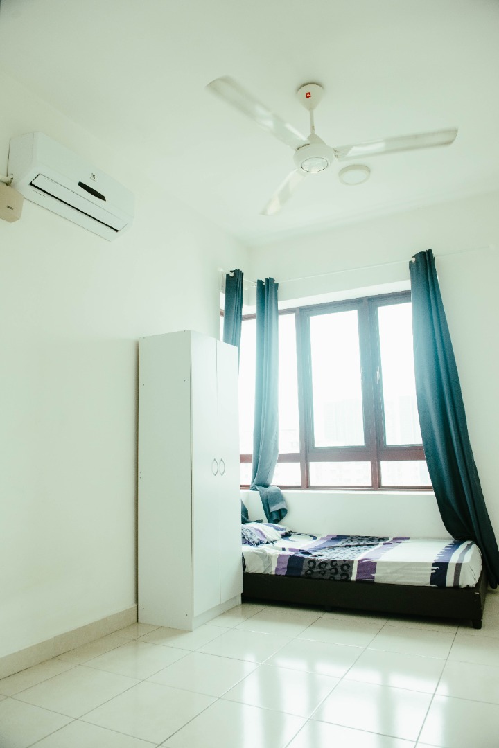 Fully Furnished LRT UTC  Rafflesia Condominium - photo 4