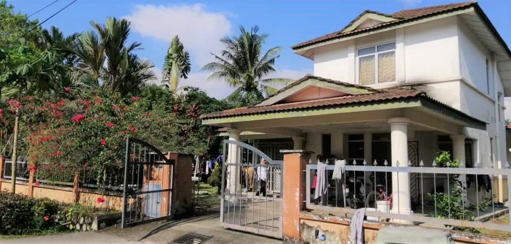 Double Storey Banglow Taman Tasik Semenyih
