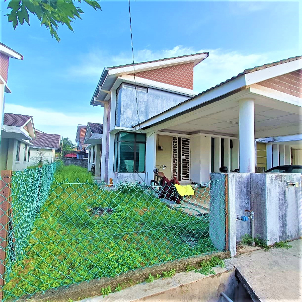RUMAH CANTIK DAN TANAH LUAS SEMI-D BALOK PERDANA KUANTAN - photo 2