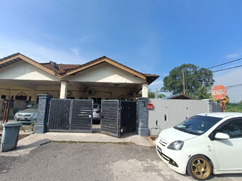 (Corner Lot) Taman Kristal Sungai Karang Darat Teres Setingkat - photo 4