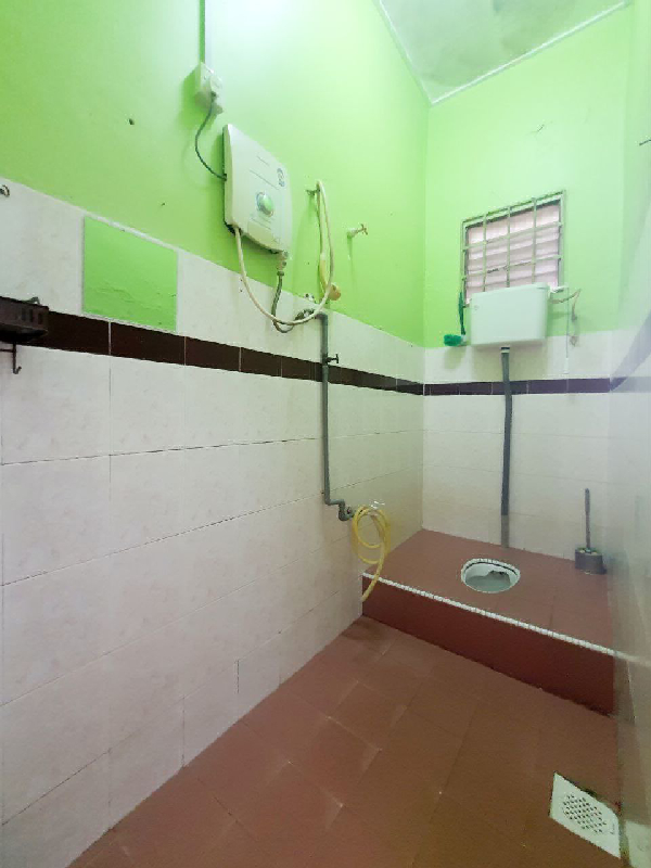 CORNER LOT FACING MASJID UBUDIAH - TERES SETINGKAT TAMAN AISHAH SEBERANG BALOK KUANTAN - photo 11