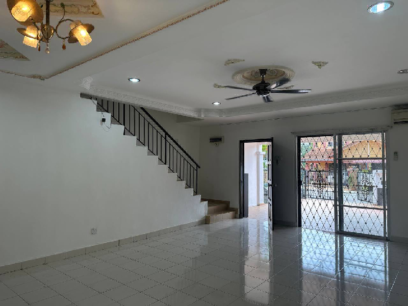 RENOVATED | TERES 2 TINGKAT SERI MAHKOTA AMAN, KUANTAN  UNTUK DIJUAL - photo 7