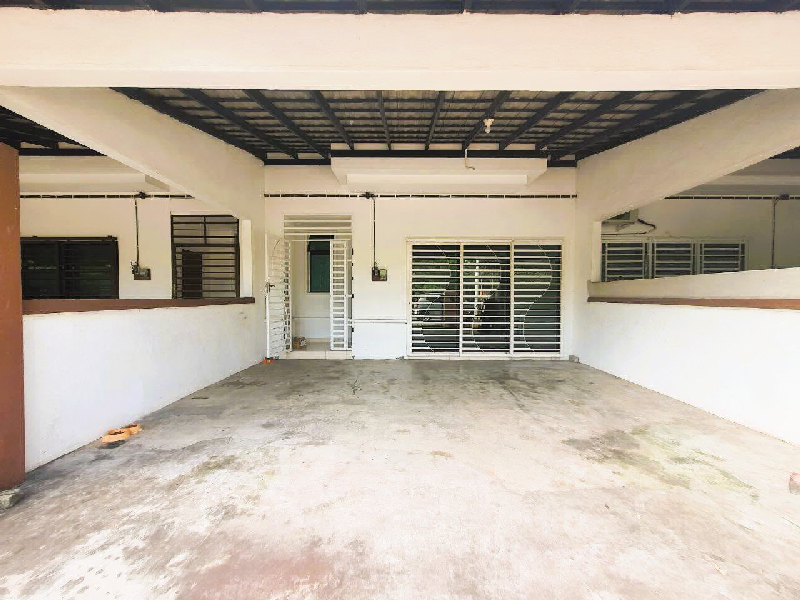 [FACING OPEN AREA] TERES DUA TINGKAT BANDAR DAMANSARA KUANTAN - photo 2