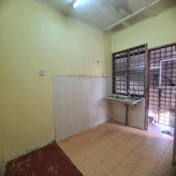 Teres Setingkat seri damai perdana 16, taman perumahan seri damai - photo 4