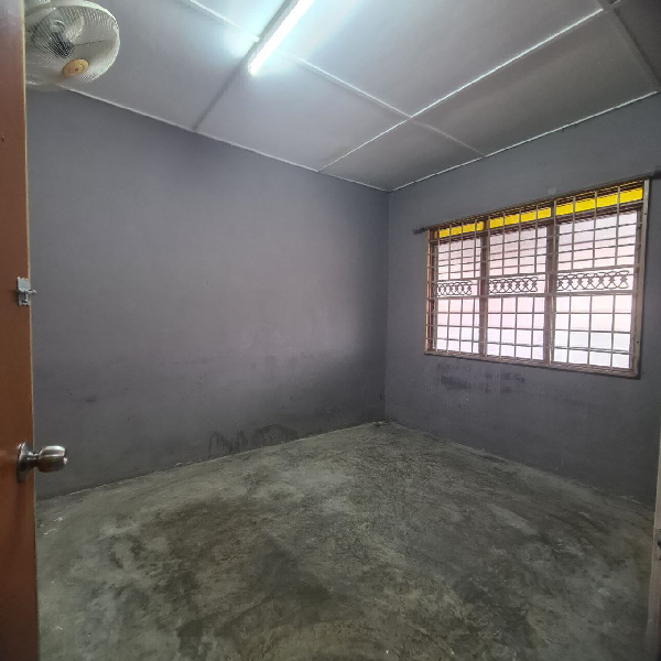 Teres Setingkat seri damai perdana 16, taman perumahan seri damai - photo 7