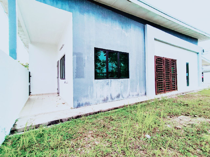 END LOT TERES SETINGKAT KEMPADANG SEJAHTERA PINGGIRAN PUTRA KUANTAN - photo 8