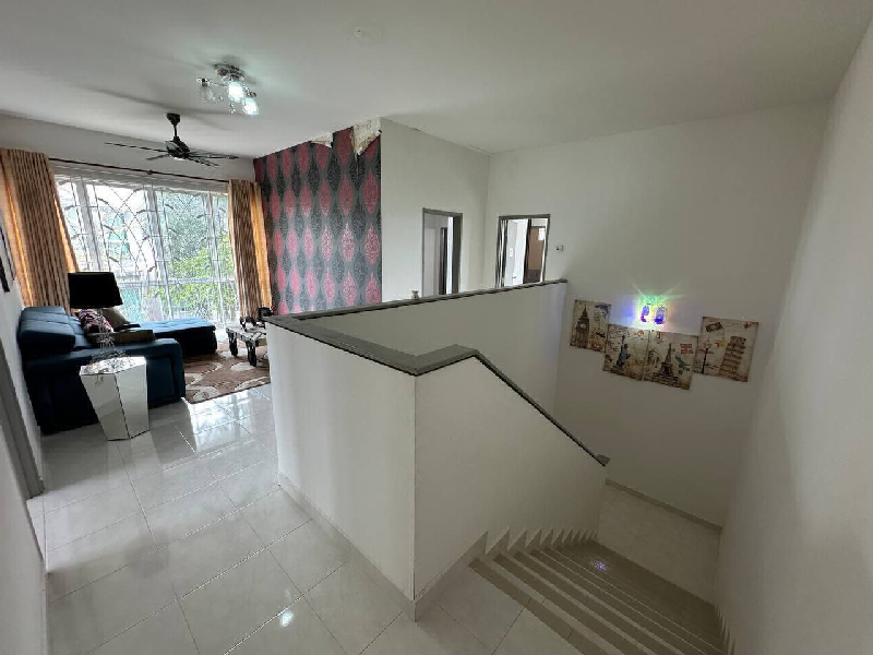 WOWWW!!!!!!! Menarik !!!!Rumah Cantik SEMI-D Dua Tingkat di Bukit Istana Untuk Jualan Beserta Perabo - photo 6