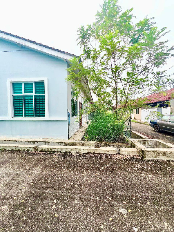 [END LOT | EXTRA LAND] TERES SETINGKAT PERUMAHAN PANDAN PERDANA, Near Bypass KUANTAN - photo 3