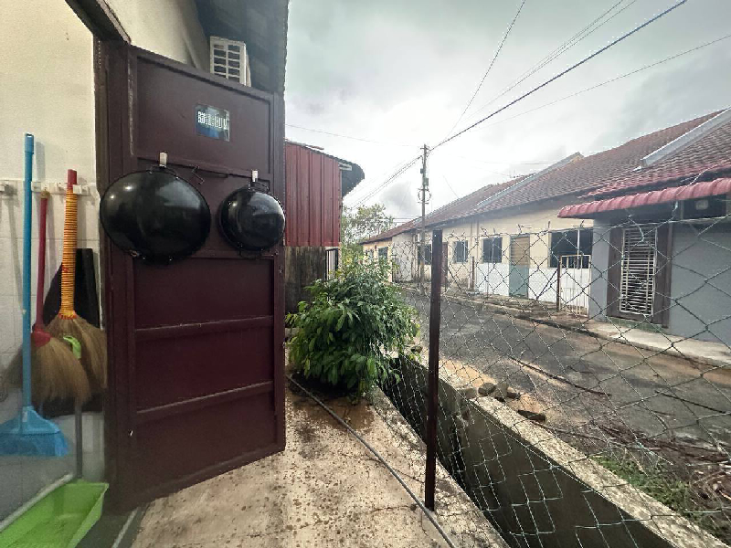 FACING PADANG, DEKAT SURAU | TERES SETINGKAT TAMAN ANEKA JAYA, PERMATANG BADAK PERDANA KUANTAN - photo 6
