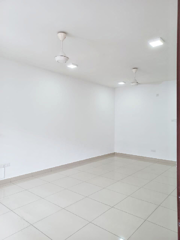 RUMAH TERES DUA TINGKAT DI TAMAN BUKIT DAHLIA PASIR GUDANG UNTUK DIJUAL - photo 4