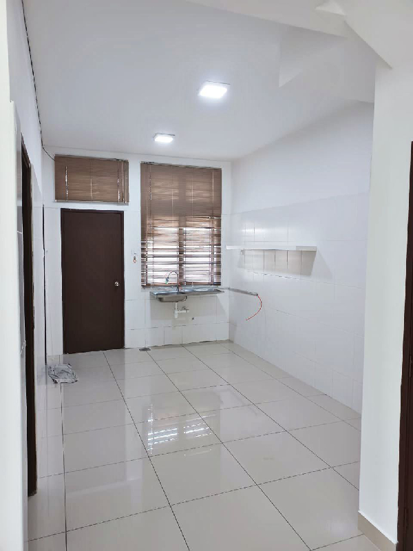 RUMAH TERES DUA TINGKAT DI TAMAN BUKIT DAHLIA PASIR GUDANG UNTUK DIJUAL - photo 5