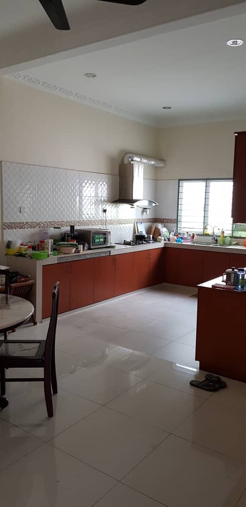 DOUBLE STOREY Below Market Value FOR SALE Sec 13 - photo 2