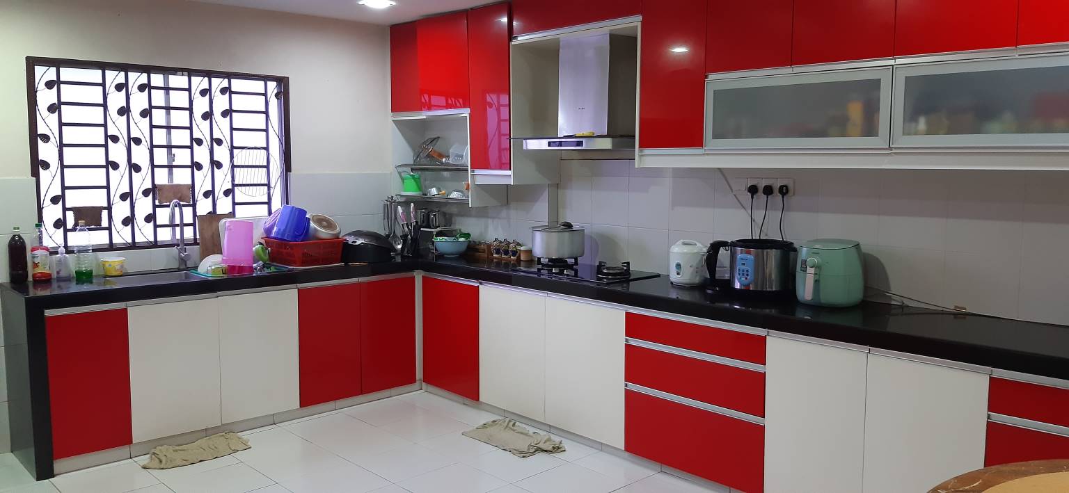 RENOVATED CORNER LOT 2 Storey Seksyen 33 Shah Alam - photo 3