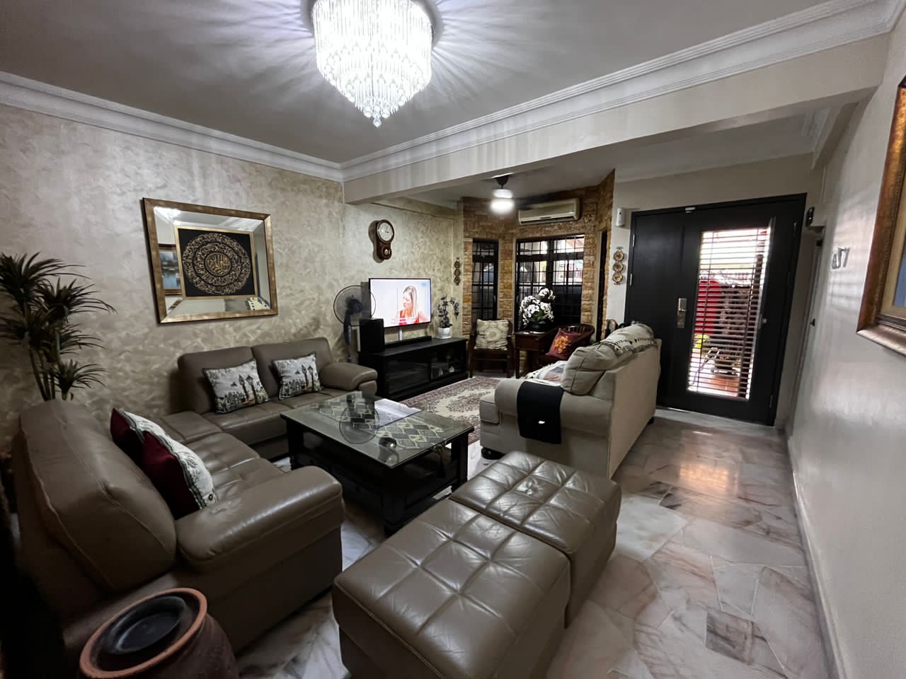 RENOVATED 2 StoreyTerrace House Taman Seri Gombak - photo 3