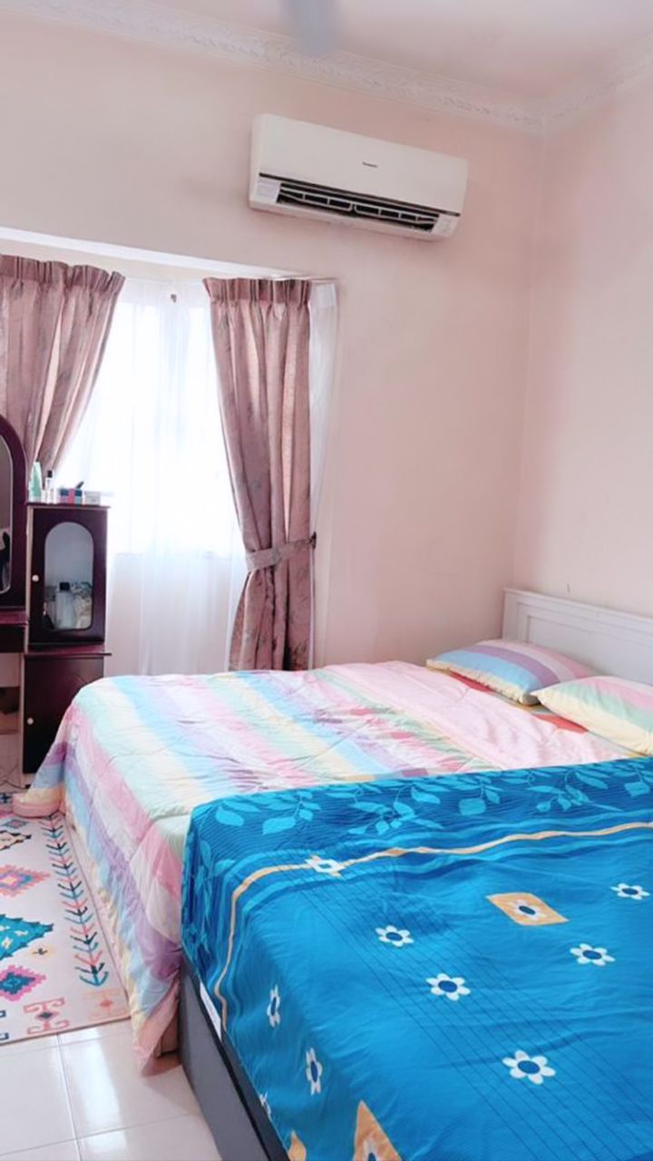 RENOVATED NICE UNIT Double Storey Seksyen 8 Bandar - photo 3