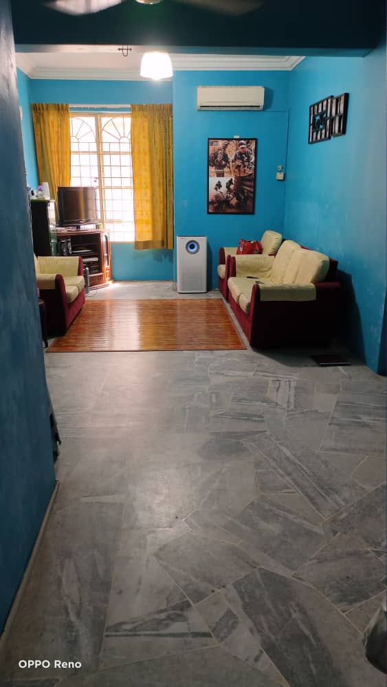 CORNER UNIT APARTMEN ...