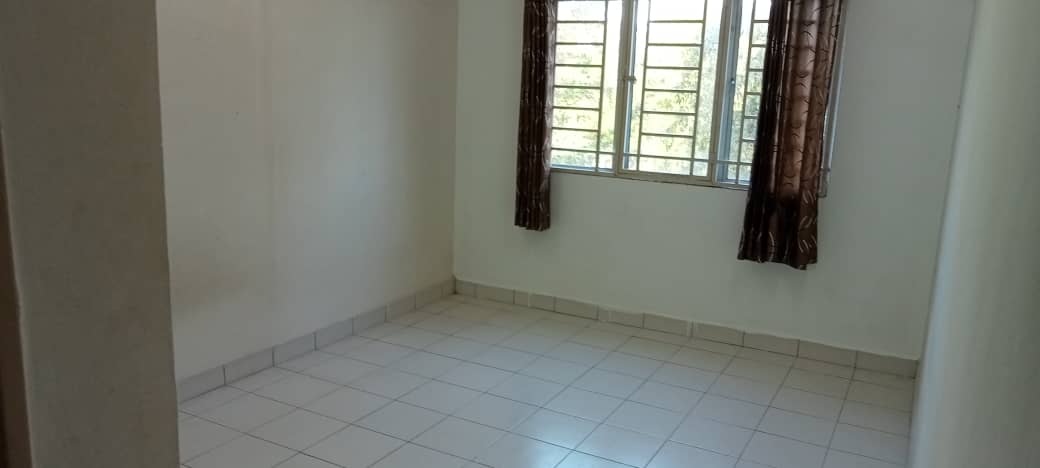 Apartment Teratai Taman Sutera, Kajang - photo 5