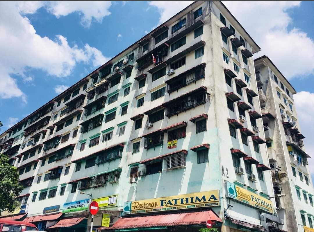 FLAT BUKIT SEGAR, CH ...