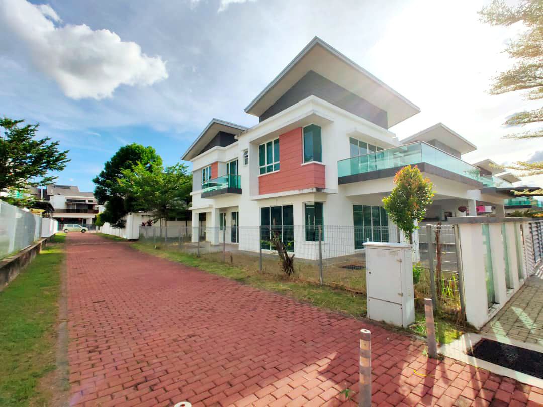 Double Storey Semi D ...
