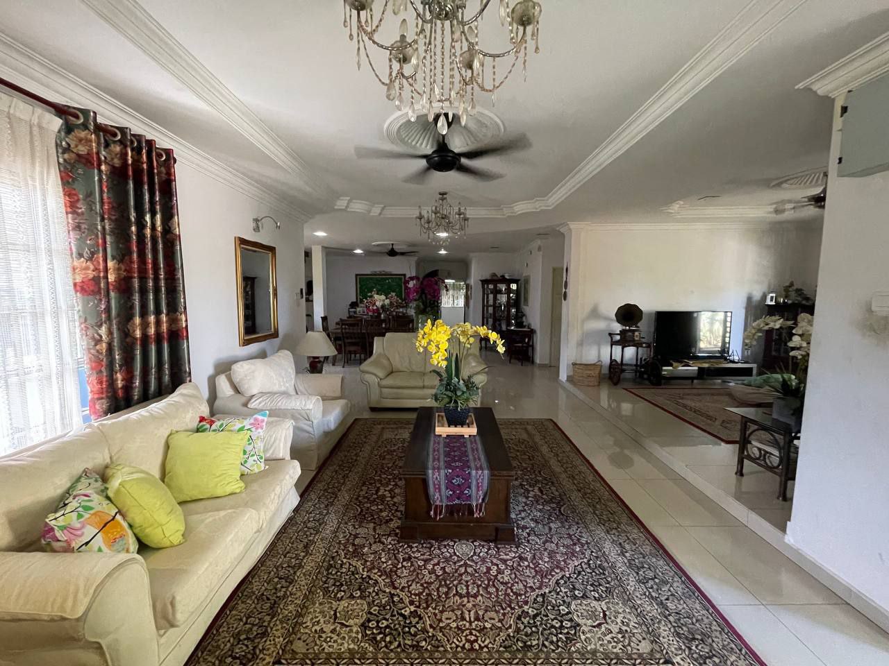 Bungalow 2 Tingkat,  ...