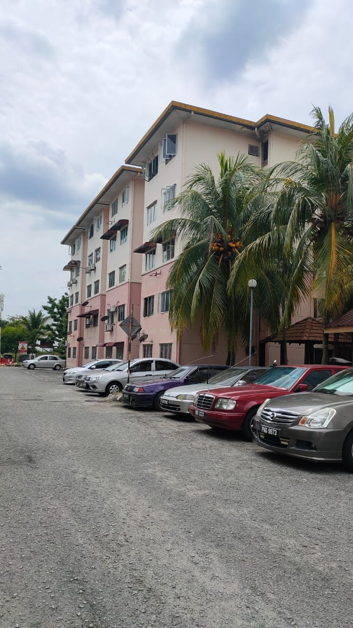 Apartment Teratai Taman Sutera Kajang - photo 2