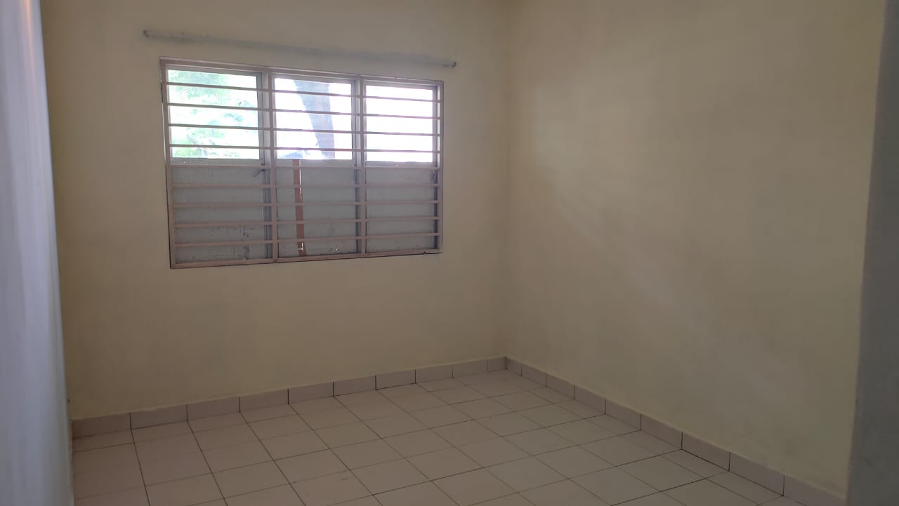 Apartment Teratai Taman Sutera Kajang - photo 7