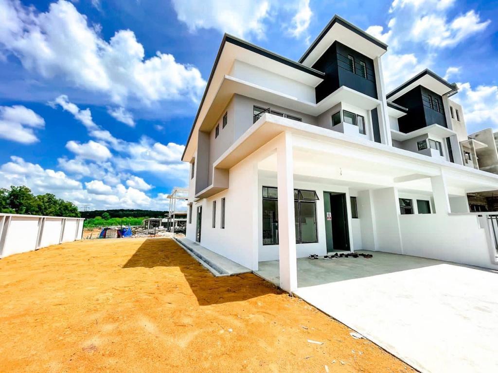 NEW PROJECT CORNER L ...