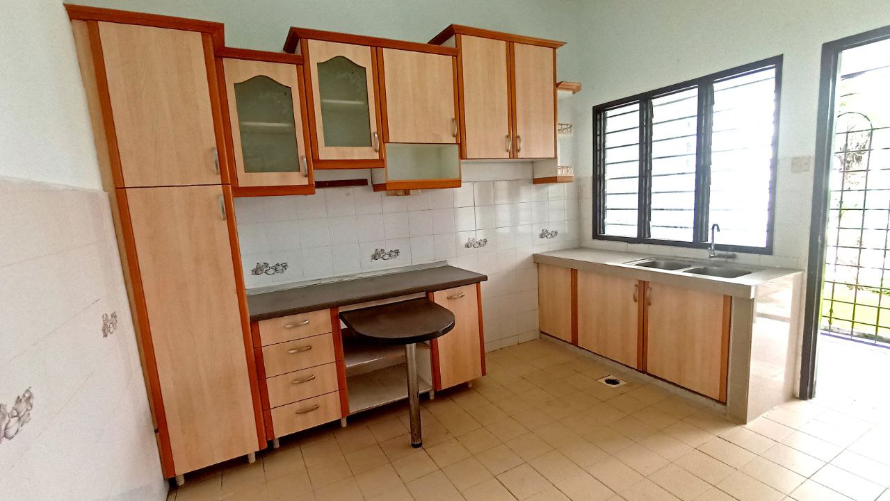 Double Storey Terrace House Impian Indah Saujana - photo 3