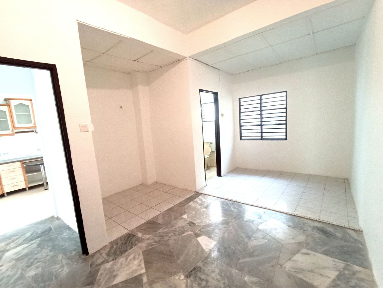 Double Storey Terrace House Impian Indah Saujana - photo 4