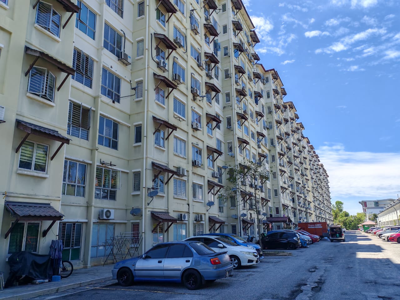 RENOVATED-Baiduri Courts, Bandar Bukit Puchong