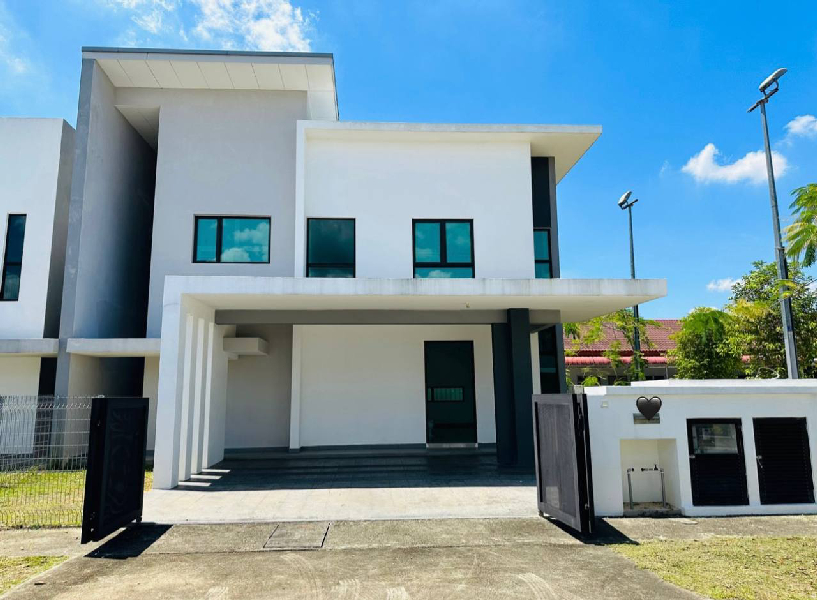 END LOT Double Storey Semi-D The Jervis Taman Indah Puteri Bandar Baru Salak Tinggi, Sepang for Sale - photo 1