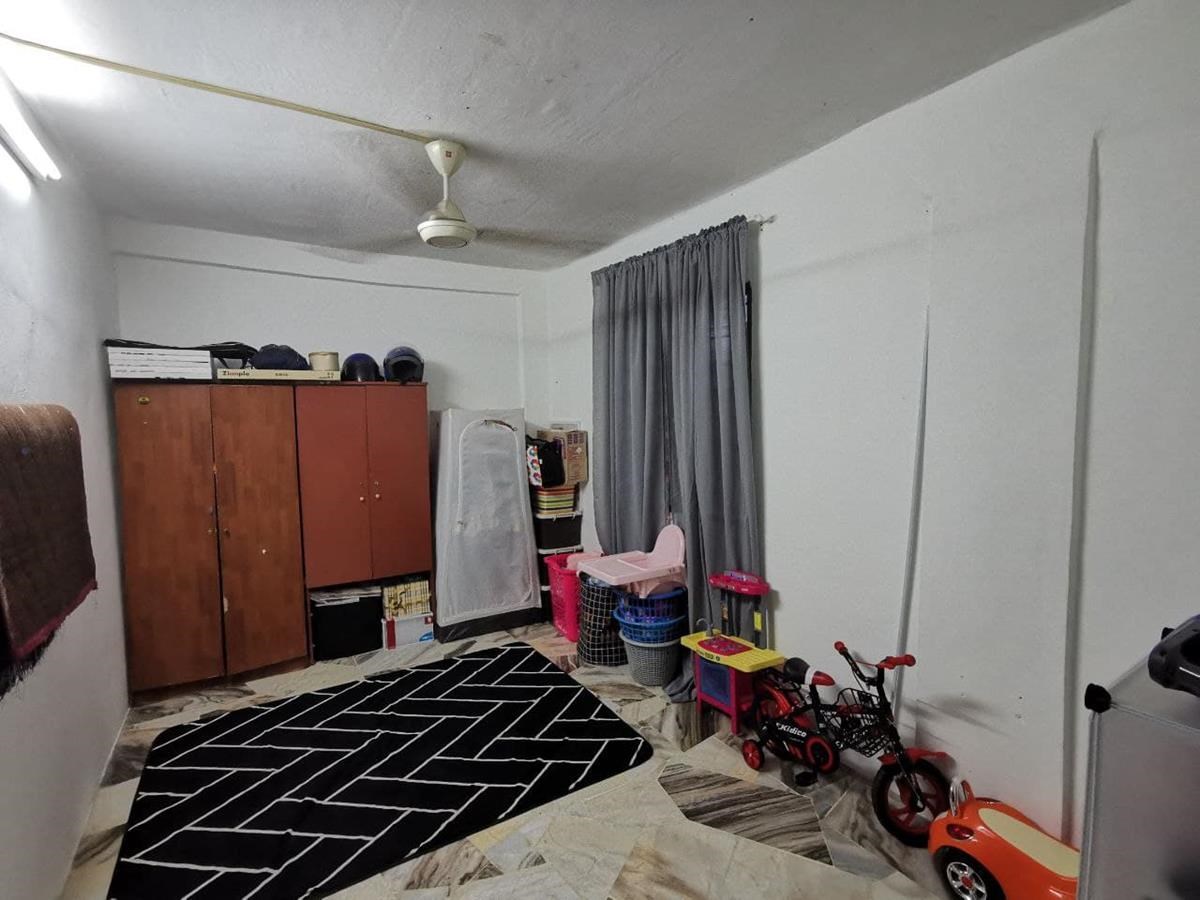 Flat PKNS Seksyen 7 Shah Alam - photo 11