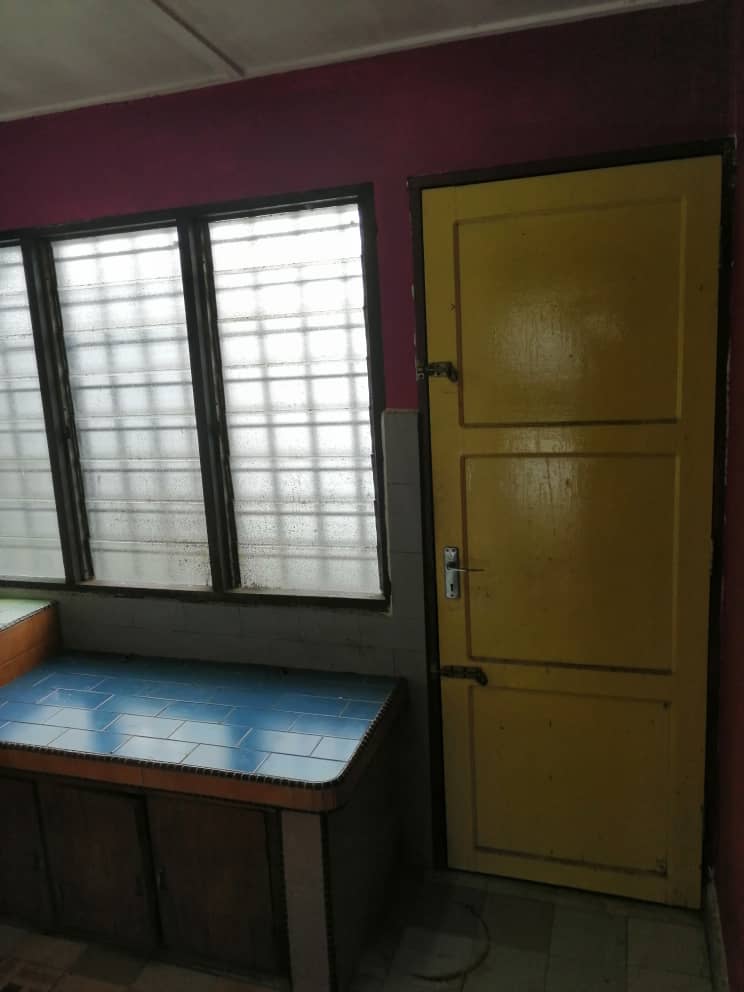 Teres Taman Tas Kuantan FREEHOLD - photo 4