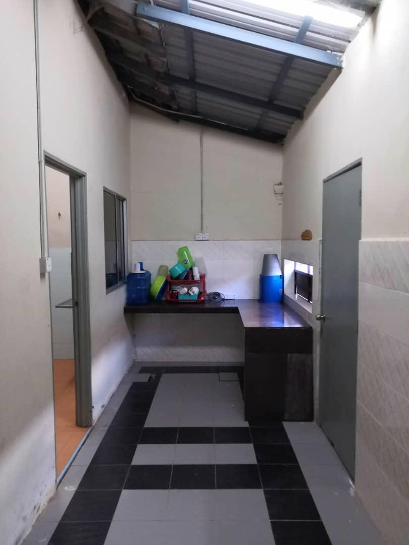 Single Storey End Lot Pandan Damai Kuantan - photo 5