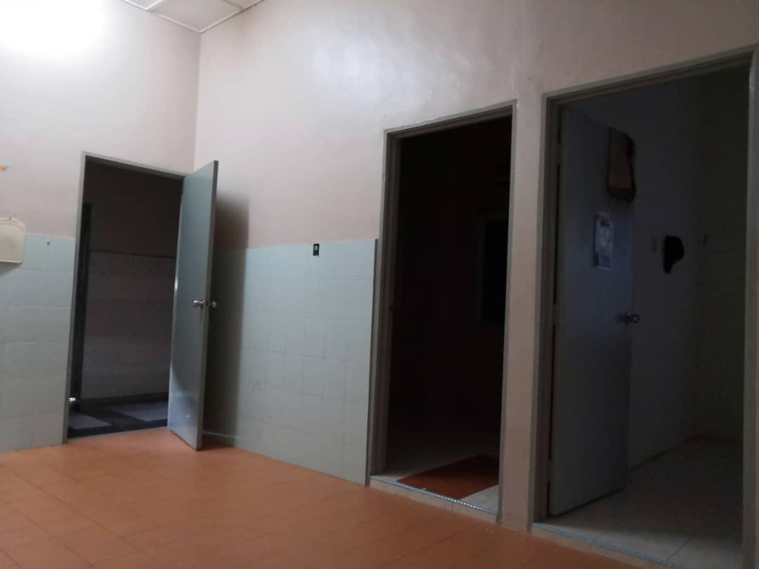 Single Storey End Lot Pandan Damai Kuantan - photo 13