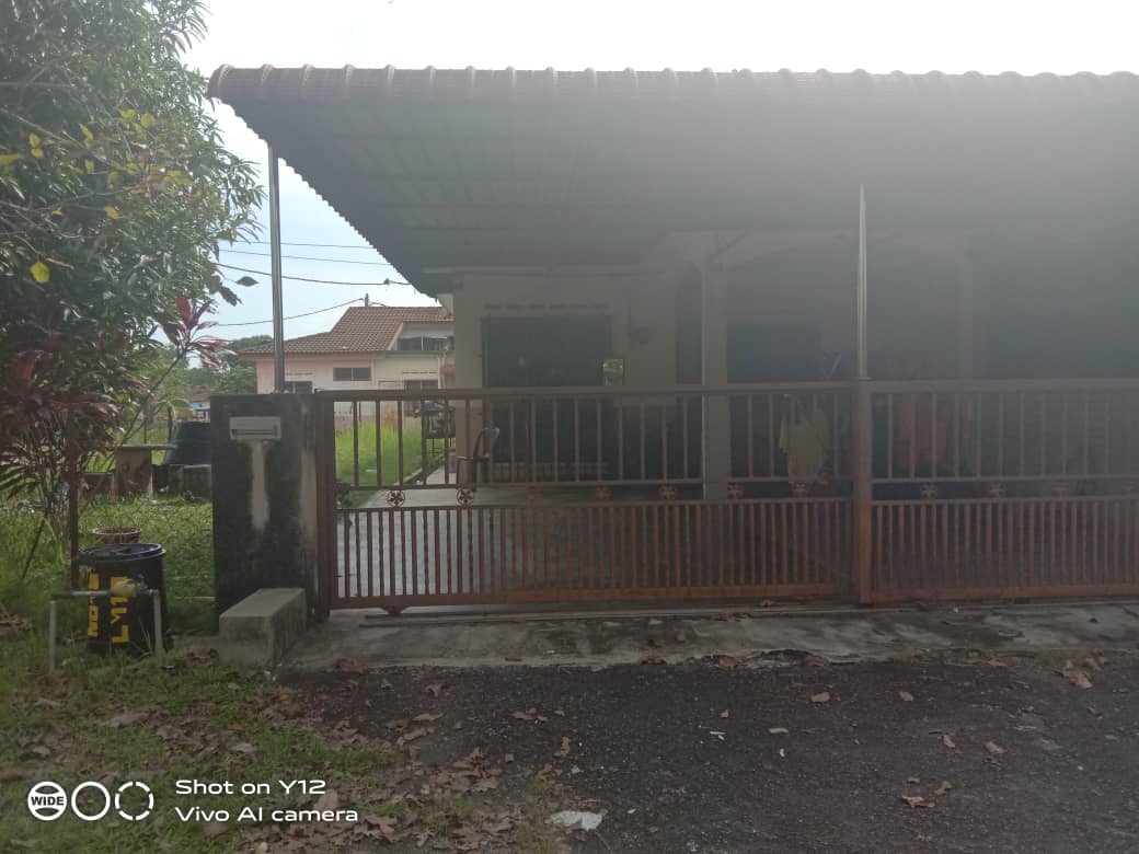 CORNER LOT Teres1 Tingkat Kamunting Perak FREEHOLD - photo 1