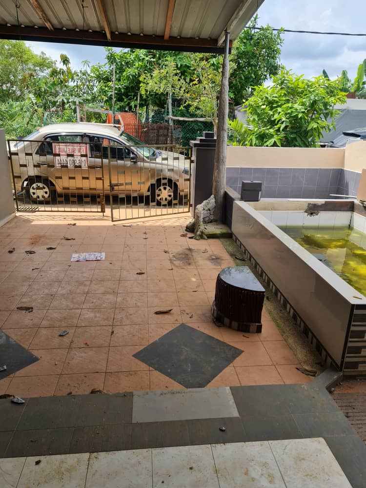 Teres Setingkat Seri Teruntum Kuantan RENOVATED - photo 4