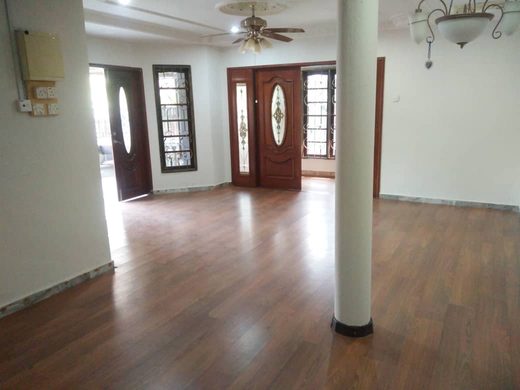 Semi D Renovate to Banglo Taman Ixora Kemaman - photo 4
