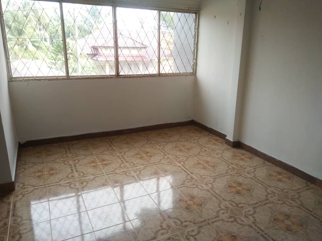 Semi D Renovate to Banglo Taman Ixora Kemaman - photo 6