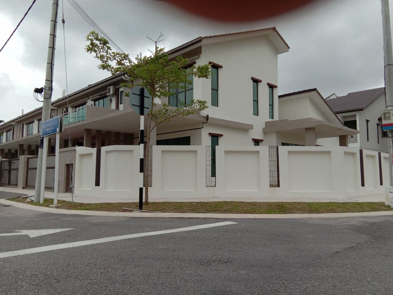 CORNER LOT Half Storey Sungai Soi RUMAH CANTIK - photo 1