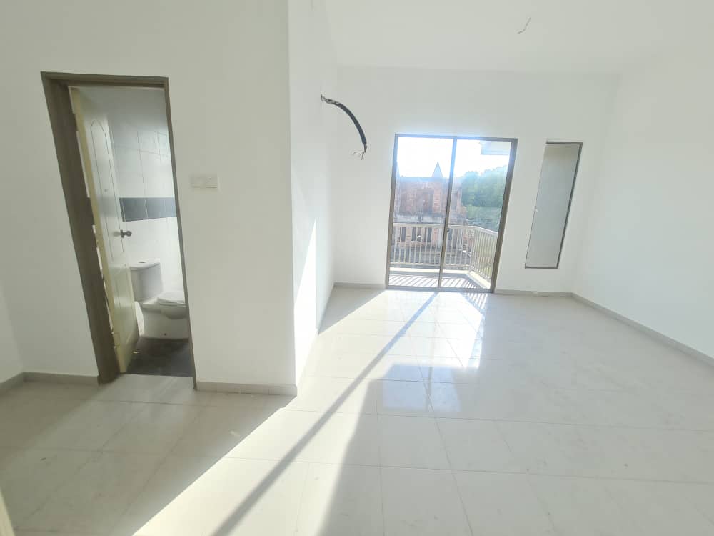 Teres 3 Tingkat Taman Promenade Villa Tg Lumpur - photo 1