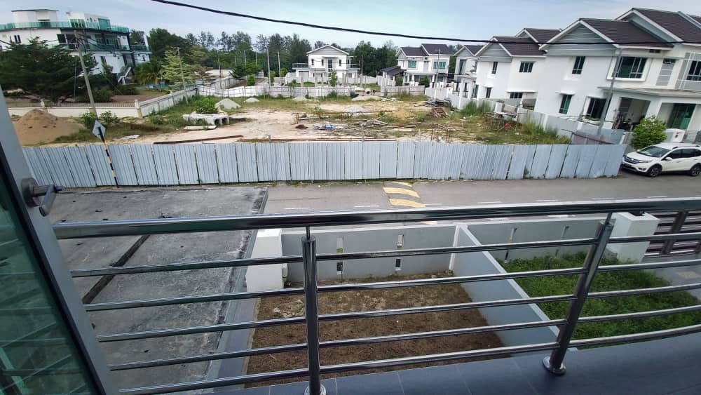 CORNERLOT Semi D 2 Tingkat Medini Villas - photo 2