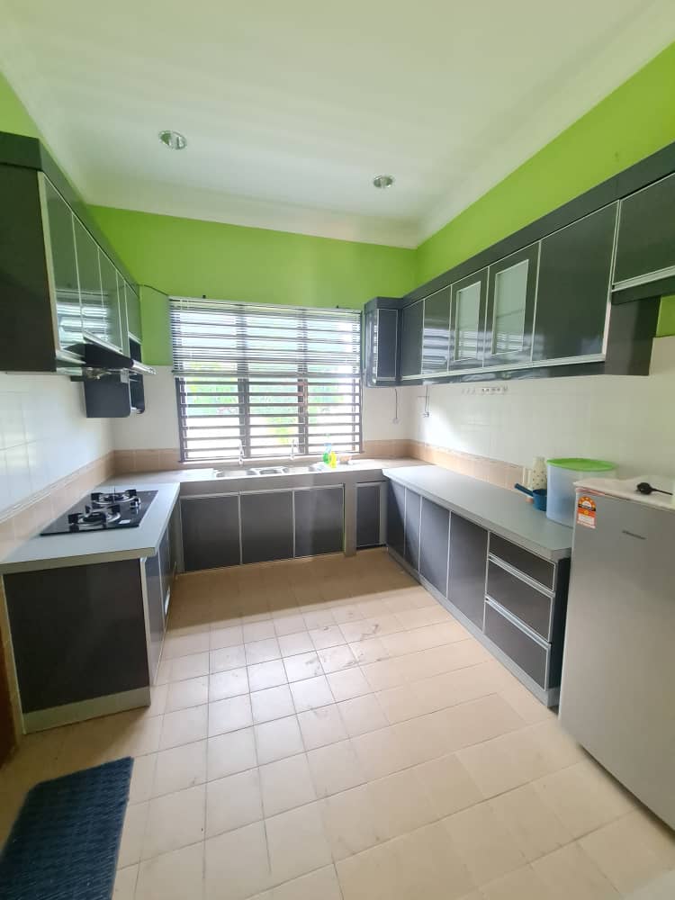 Banglo Setingkat Kg Tanah Putih Pulau Serai Pekan - photo 4