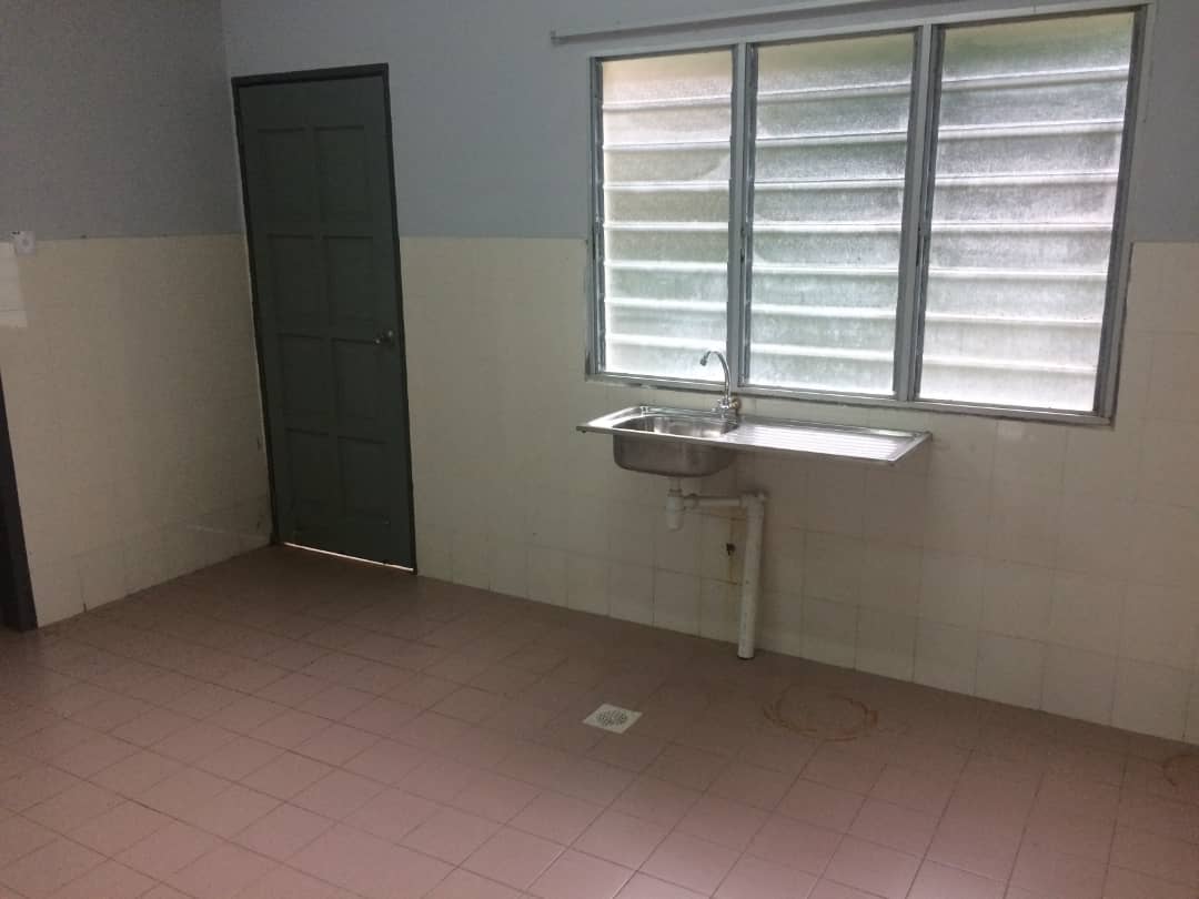 Seaview Double Storey Terrace Corner Lot - photo 3