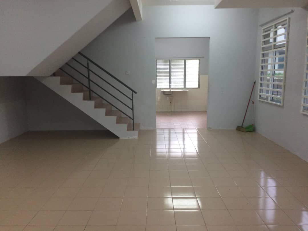 Seaview Double Storey Terrace Corner Lot - photo 4