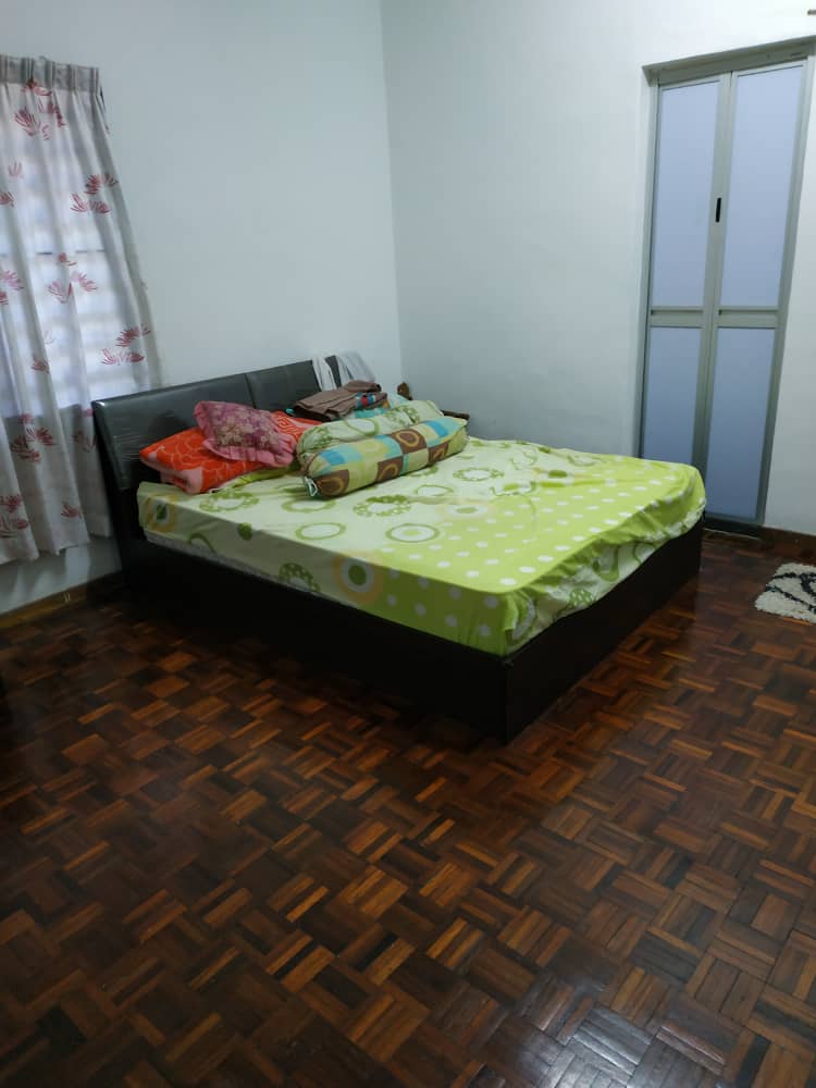 Corner lot Terrace Air Putih Freehold - photo 8