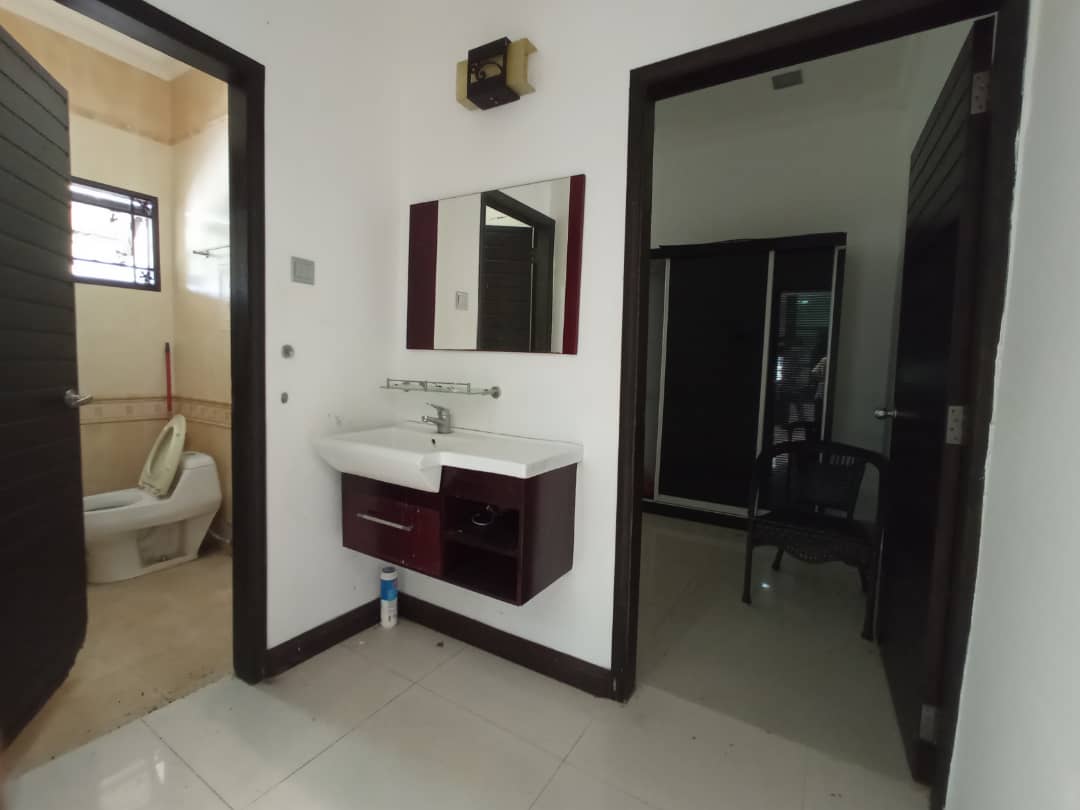 Luxury Semi-d Alor Akar CORNER LOT - photo 2