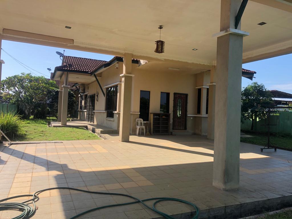 SEMI D TAMAN BATU HITAM FREEHOLD - photo 1