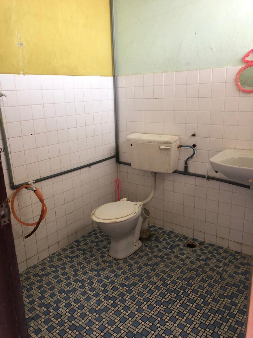 Rumah Teres 2 Tingkat Taman Geliga Permai - photo 2